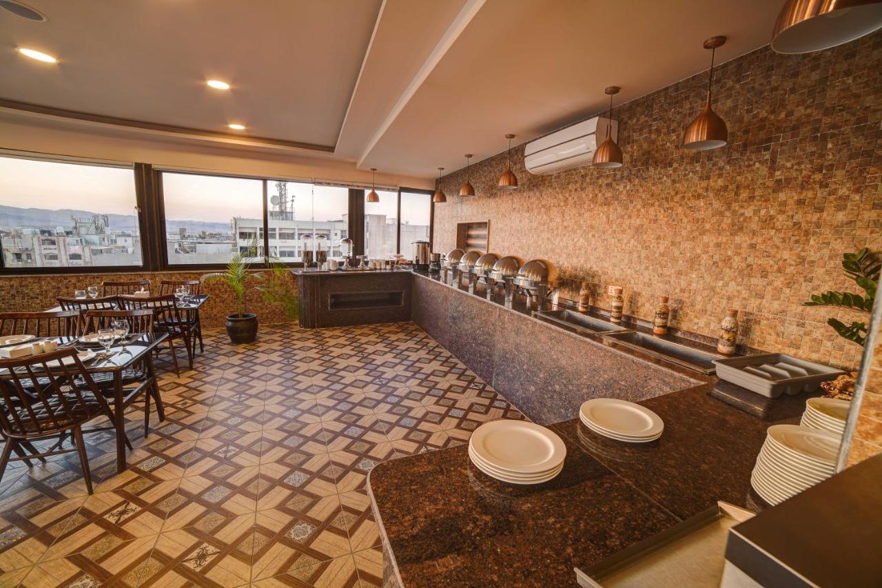 Laverda Hotel Aqaba Extérieur photo