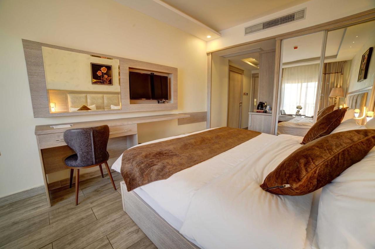 Laverda Hotel Aqaba Extérieur photo